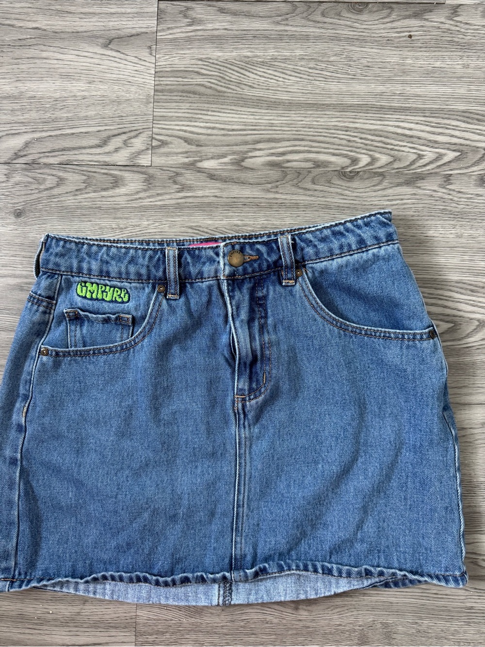 Empyre Leah Billie Wash Blue Denim Mini Skirt – Women’s Size 4